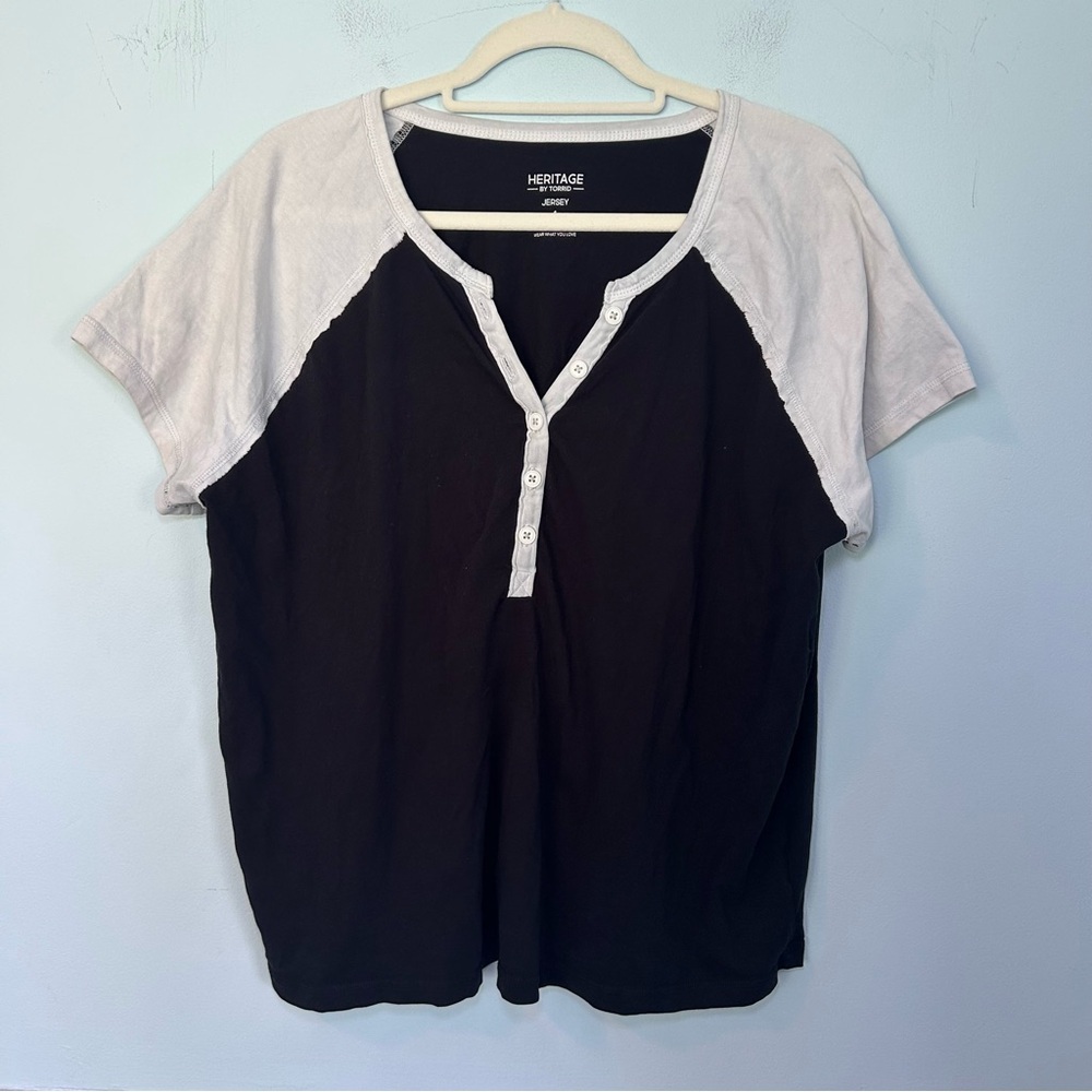 Torrid Heritage Deep Black Varsity Henley Tee Size 1X